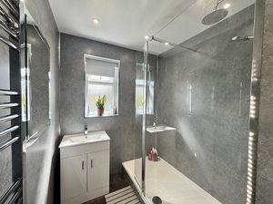 Photo 11- click for photo gallery